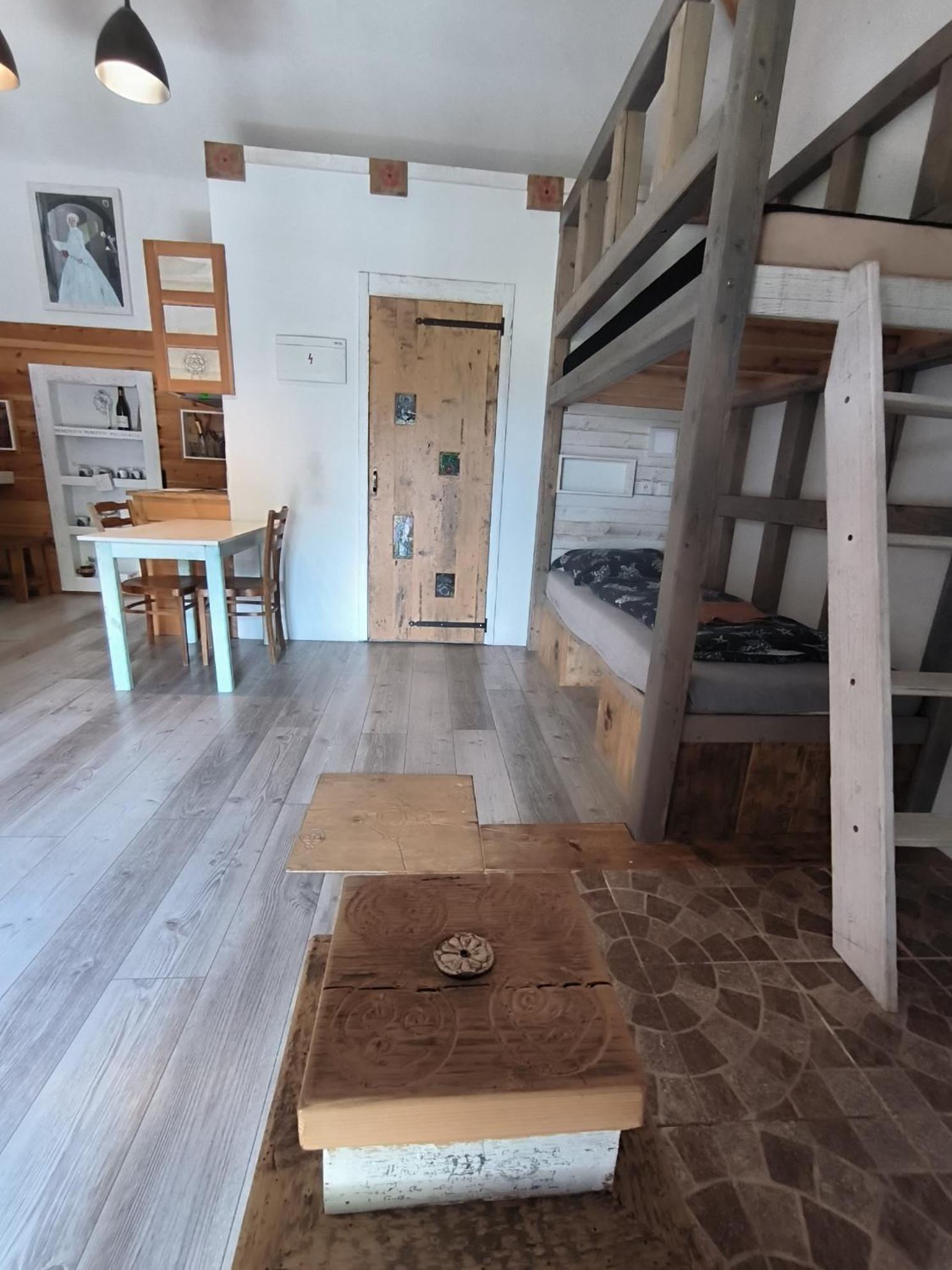 Pokojíky na Větrné Malsin Exterior foto